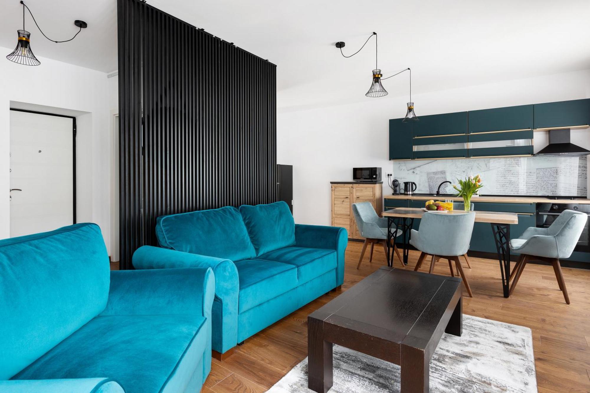 Peak Aparthotel - Old Town - By Cityhost Braşov Exteriör bild