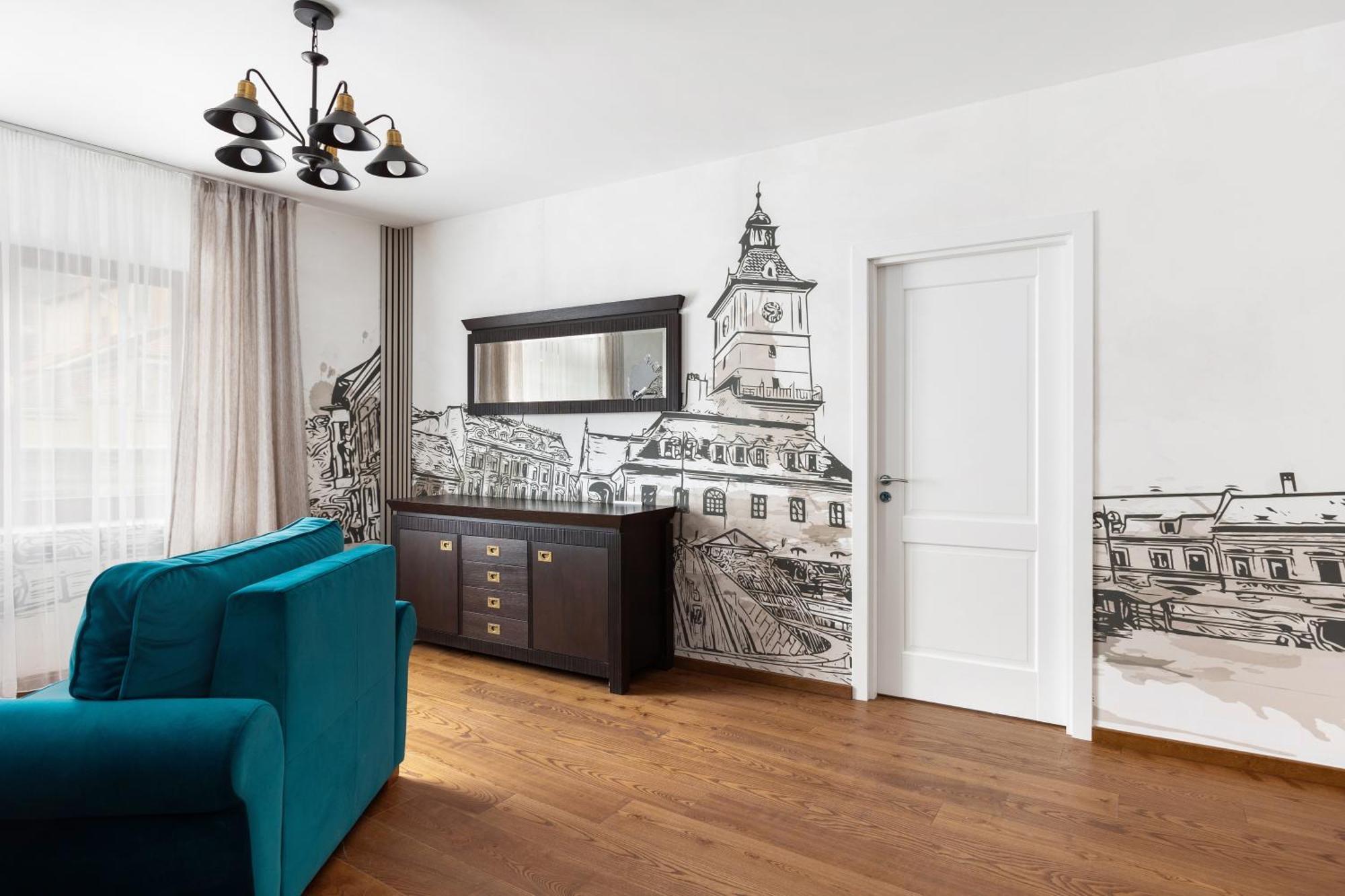Peak Aparthotel - Old Town - By Cityhost Braşov Exteriör bild